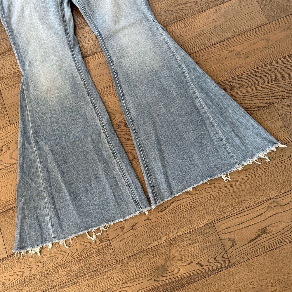 Ariat Real Denim High Rise Frayed Hem Flare Jeans - Picture 8 of 14